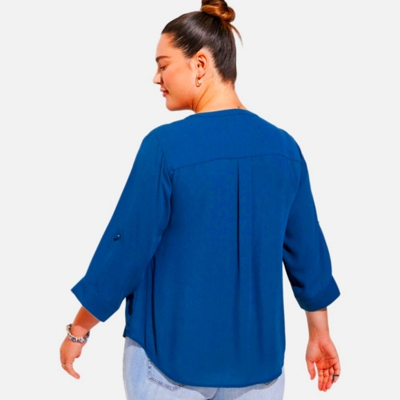 Pretty Torrid Royal Blue Harper Blouse Size 5X 28W New! - Picture 3 of 5